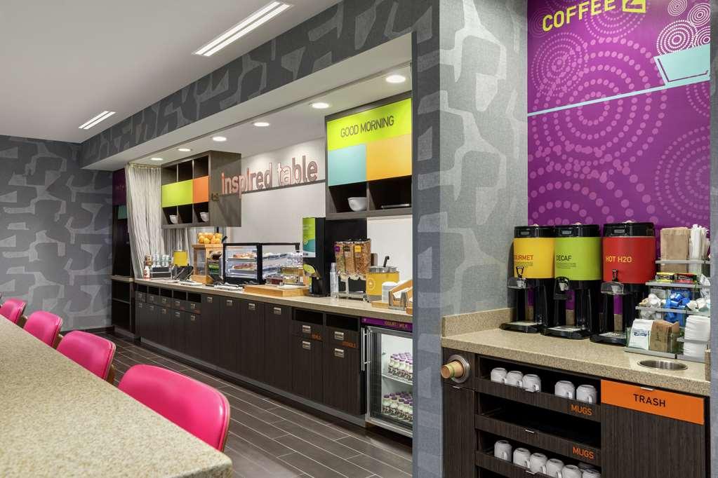 Home2Suites By Hilton Florence Restaurant photo